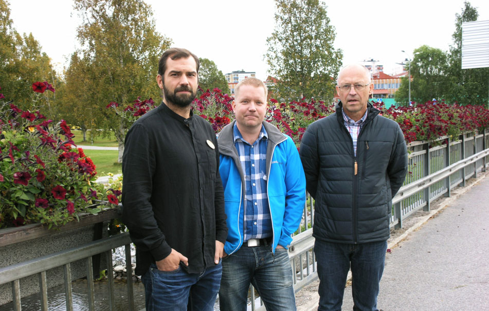 – Vi har en bra stämning i lärarlagen. Högt i tak, vi hjälper varandra och stöttar nya. Det ger eleverna trygghet. Fr v. Jonas Wallin, Andreas Markstedt och Lorentz Eriksson.